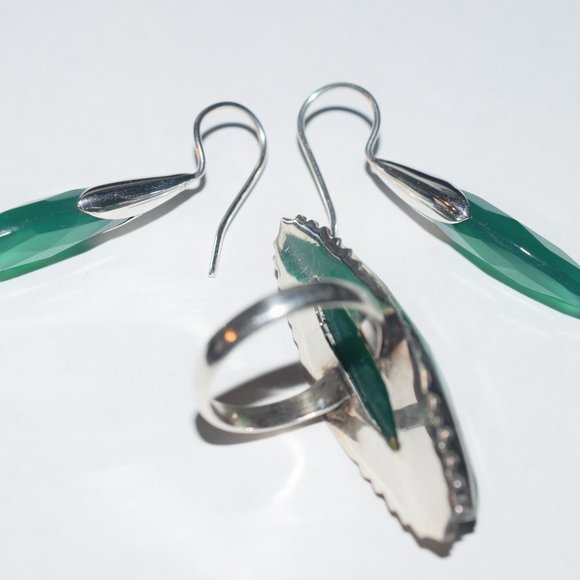 Handmade Sterling Silver Green Onyx Ring and Earrings Set - Picture 2 of 9